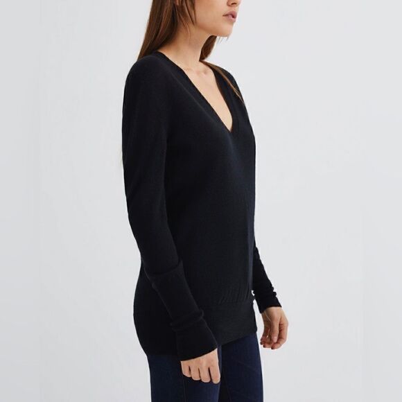 Sweater Weather for Women | AG size Xs - Picture 2 of 9